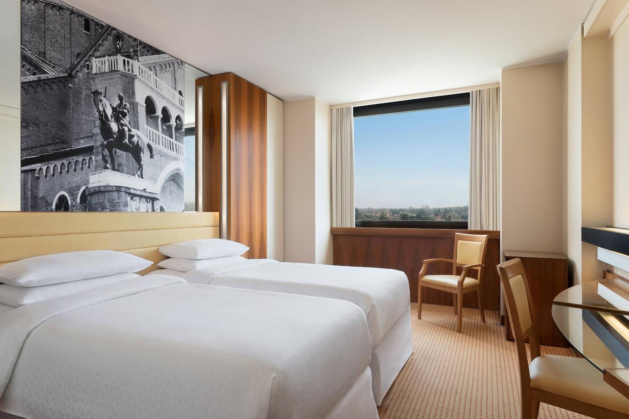 Four Points By Sheraton Padova Luaran gambar