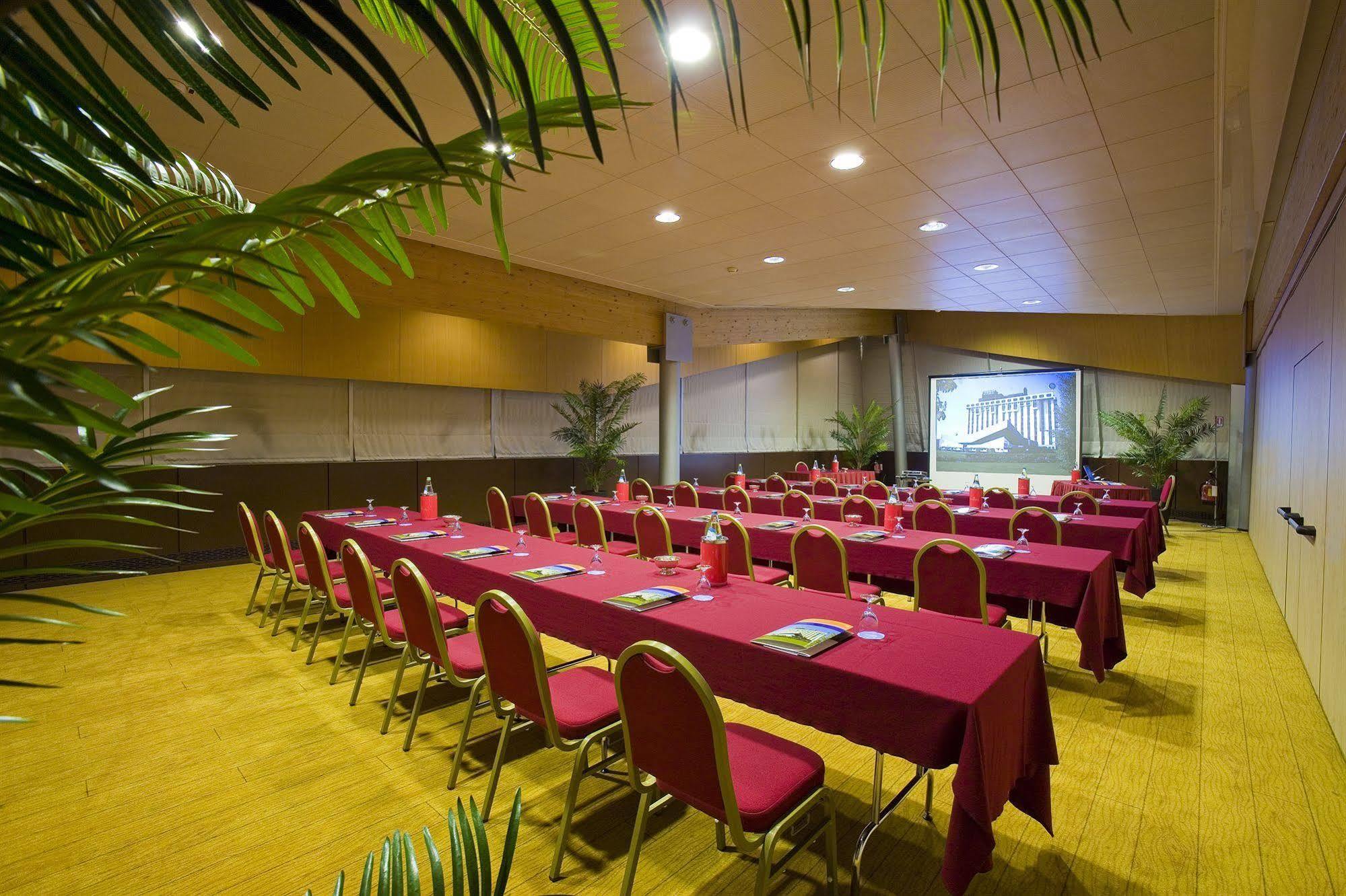 Four Points By Sheraton Padova Luaran gambar